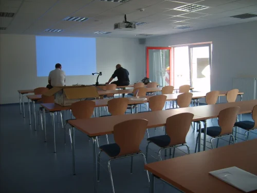 S5006545a-Schulungsraum