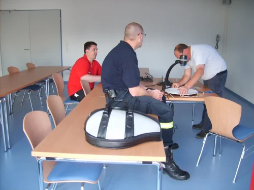 S5006546-Mediencheck-im-Schulungsraum