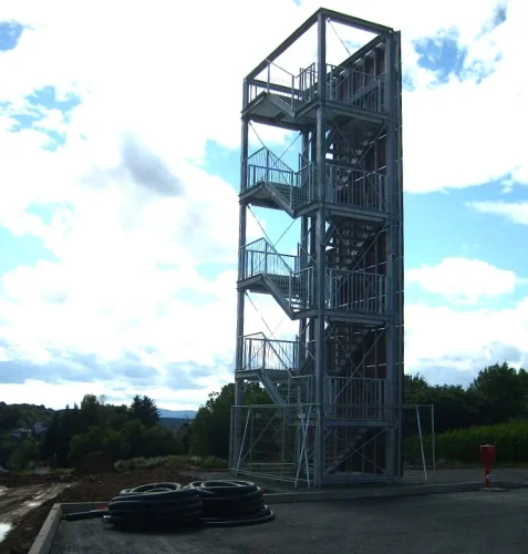 S5006557a-Uebungsturm