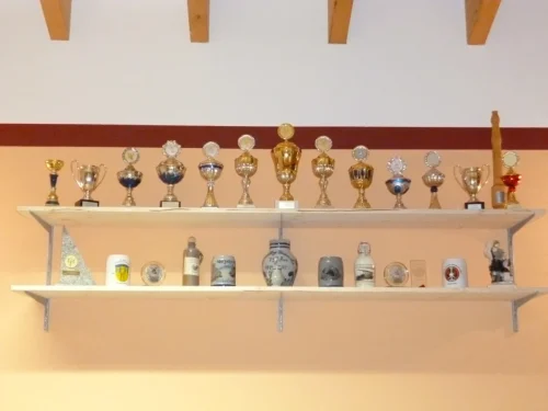 Das-Schadecker-Regal