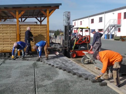 Vereinsheim: (2018) Carport, Pflasterarbeiten